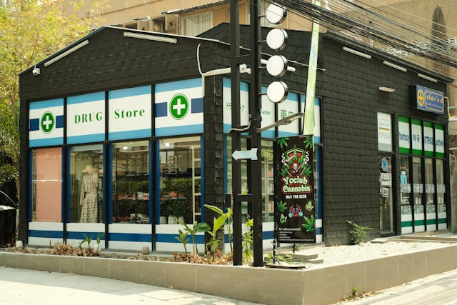 Digital Shelf Labels for Pharmacies