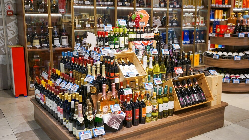 liquor store 